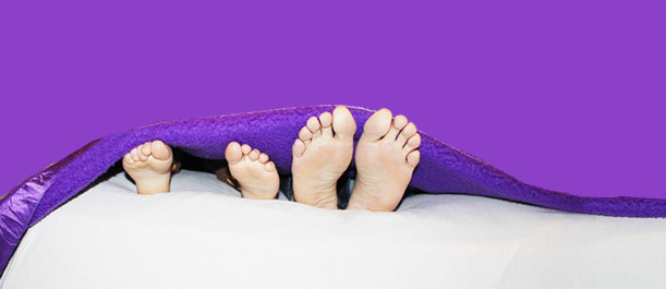 Feet in bed frame 3